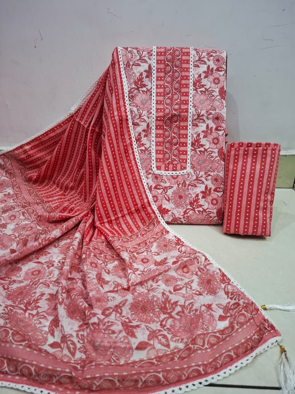 Red Floral Print Lace Detail Cotton Suit Set